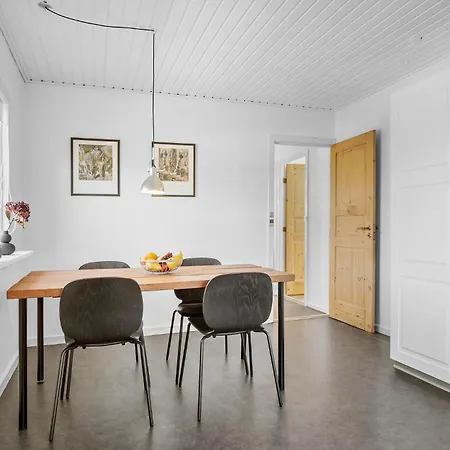 3 Bedroom Lovely In