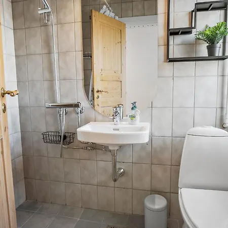 Сasa de vacaciones 3 Bedroom Lovely In Millinge